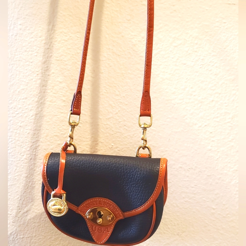 Vintage Dooney and Bourke Calvary Black Crossbody